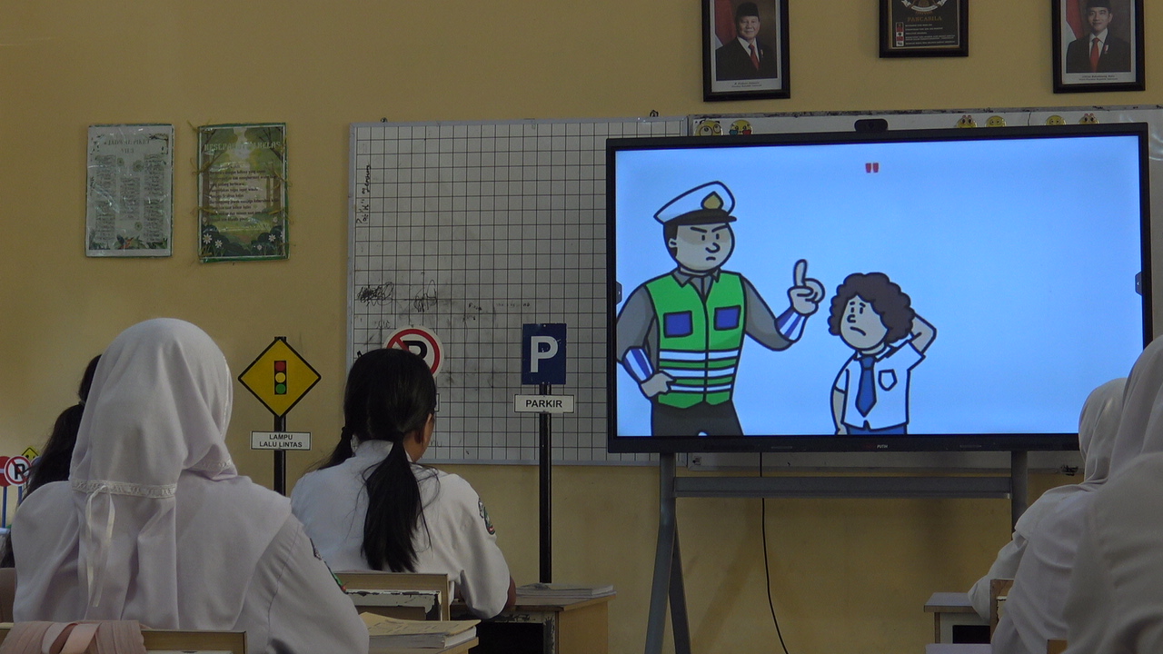 Adek-Adek Jangan Ngebut Dulu! Polresta Barelang Masuk Kurikulum Sekolah